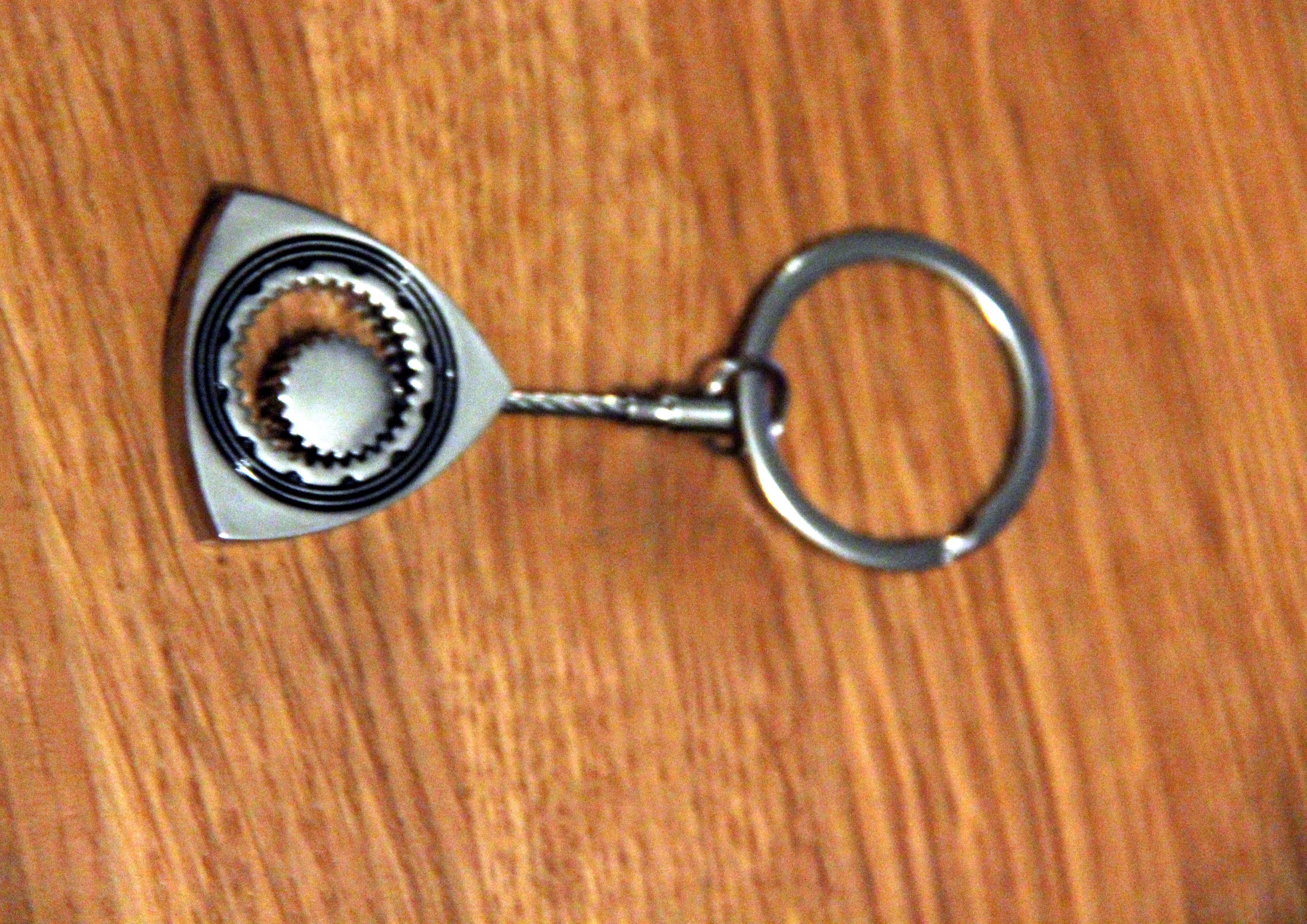 Name:  Keyring_zps6a9ea885.jpg
Views: 93
Size:  3.50 MB