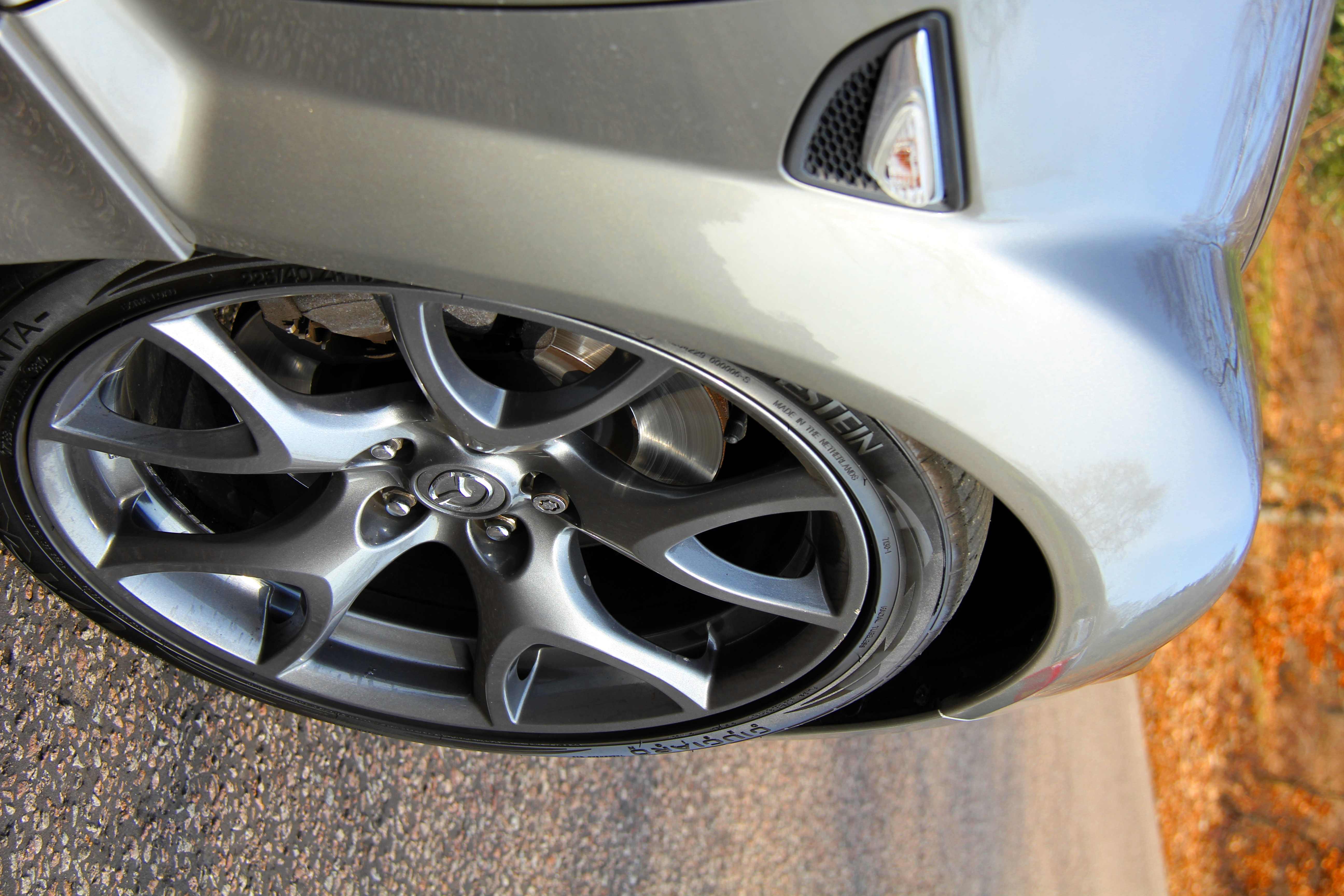 Name: R3wheel.jpg
Views: 492
Size: 727.0 KB