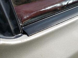 new outer window seals are now a thing-loz2d60.jpg