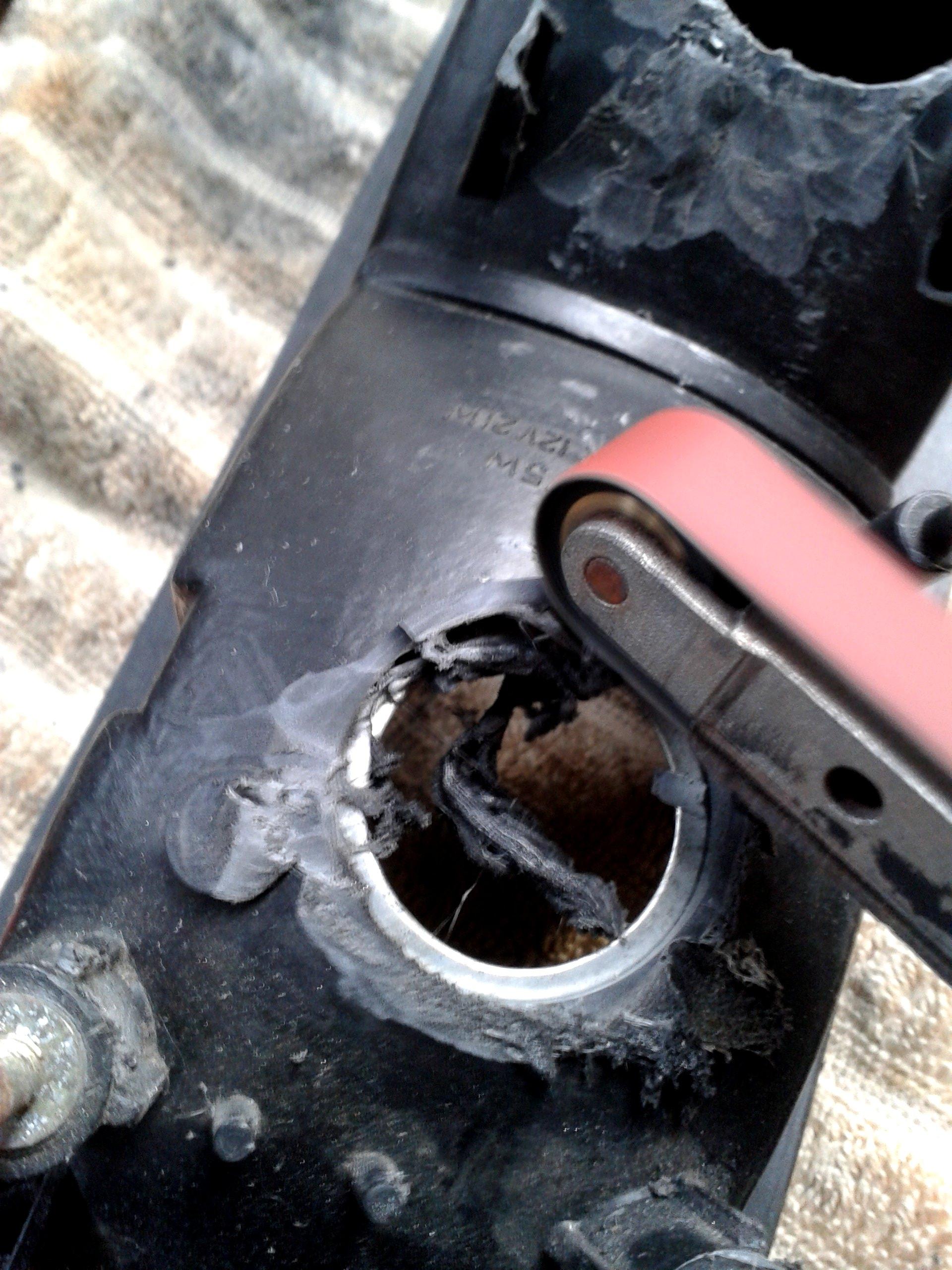Name: housingtrimming_zps1061a253.jpg
Views: 823
Size: 560.7 KB