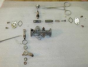 i need to know where ths part goes 85 12a-omp-exploded-view.jpg