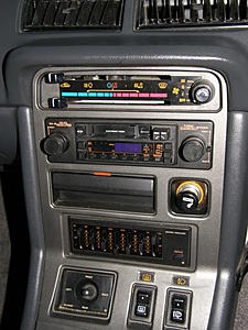 outside difference between s2 and s3 12a engine-white-factory-series-3-centre-console.jpg
