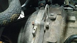 79 - oil leak just after MAZDA on rear section-20181106_201327.jpg