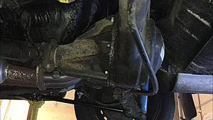 Axle housing leak-photo875.jpg