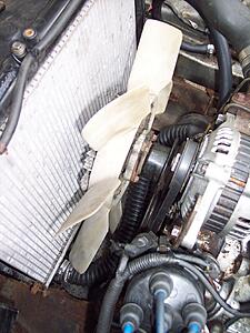 1979 Fan clutch / 1985 Fan clutch different offset?-vaakyqb.jpg