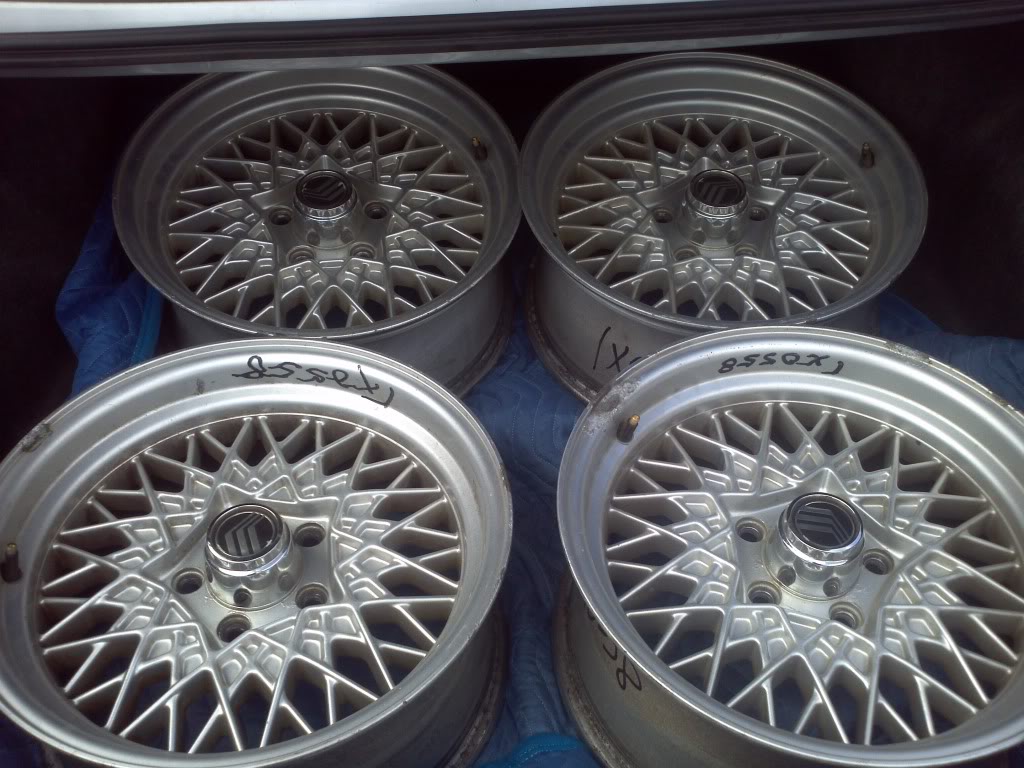 Name:  CrownVic2.jpg
Views: 4015
Size:  140.1 KB