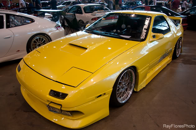 Name:  3586-16496-wekfest-chicago-2011-coverage-ray-flores-part-3.jpg
Views: 848
Size:  64.2 KB
