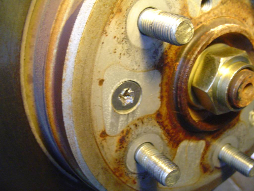 How To Remove Brake Disc Retaining Screw