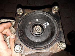 Wrong way to install Strut Mount (Help want to install rightnow)-20170828_201419.jpg