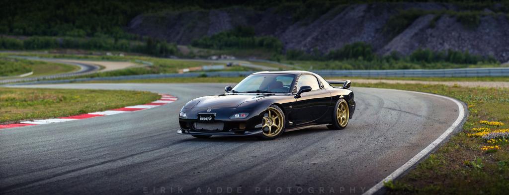 Name:  RX7_Panorama2_zpsa0d7e2b0.jpg
Views: 308
Size:  59.7 KB