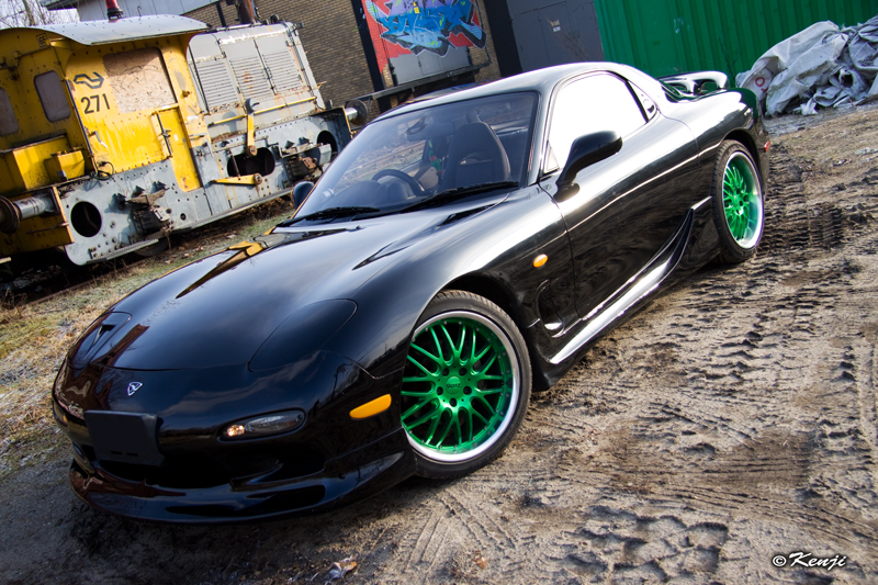 Name: RX7_Kenji_02.jpg
Views: 525
Size: 499.3 KB
