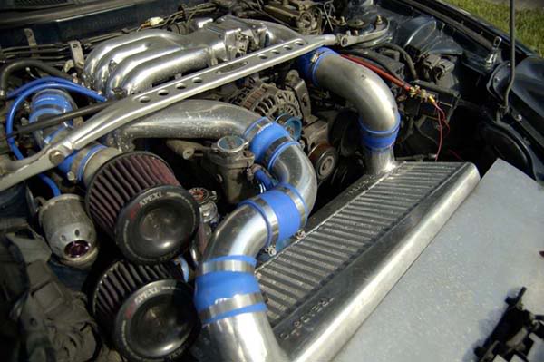 Name: EngineClose.jpg
Views: 492
Size: 43.9 KB