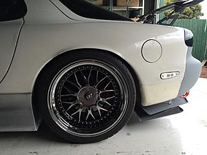 The official 'My FD3S' picture thread.  READ THE RULES!-battery-bonnet-fat-arse-014.jpg