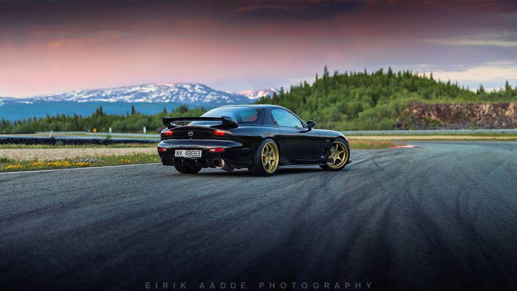 Name: RX7_Panorama1_web_zps1a2c5d4c.jpg
Views: 136
Size: 67.6 KB