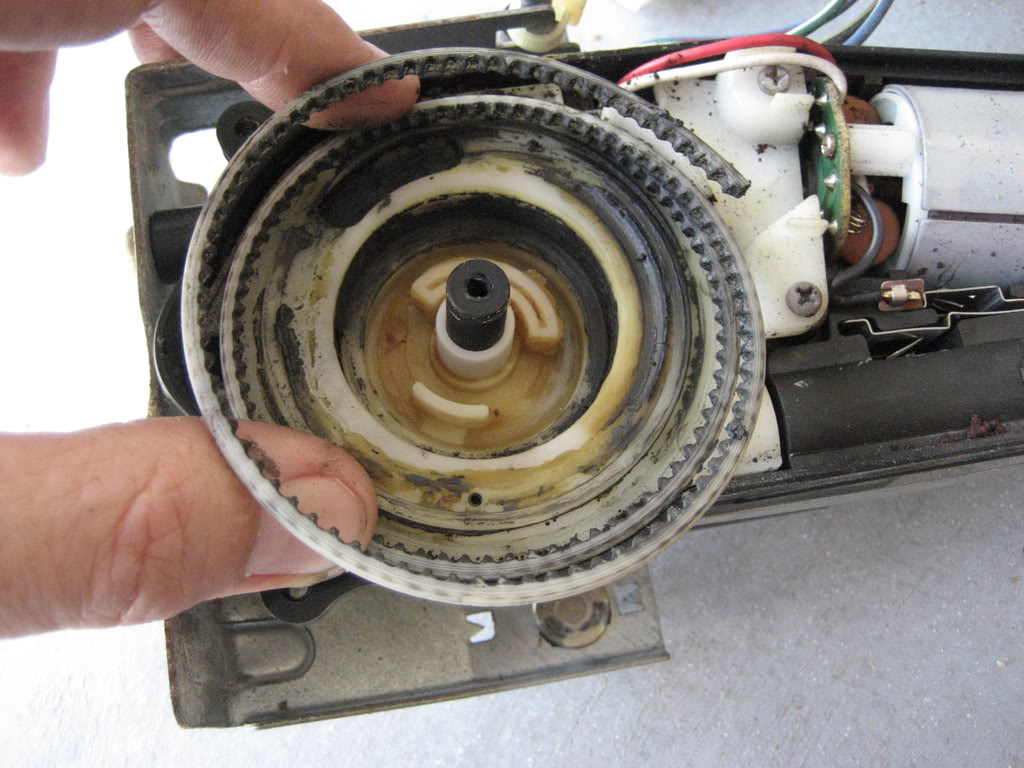 Name:  antenna012.jpg
Views: 421
Size:  133.8 KB