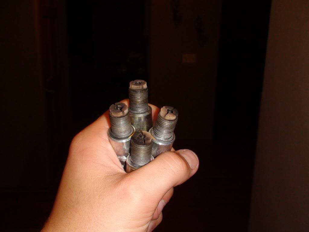 Name:  Sparkplugspulled.jpg
Views: 1036
Size:  37.5 KB