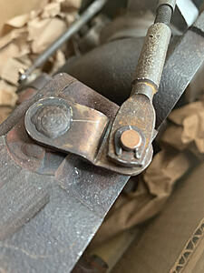 What kind of retainer clip is used on Turbo Control Actuator?-photo58.jpg