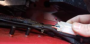 I'm stumped. Fuel pump power-easbt6k.jpg