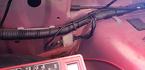 I'm stumped. Fuel pump power-unvcadt.jpg
