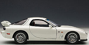 Spirit R Type A RX-7 Model 1:18 out now-jtpxu1g.jpg