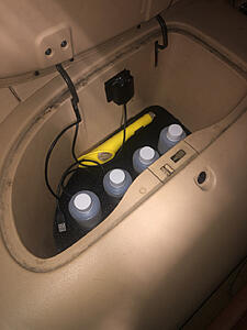 What do you keep in your glovebox?-photo779.jpg
