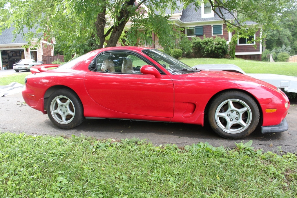 Name: 1994%20VR%20PEG%20passenger%20side_zps9x2r9vsl.jpg
Views: 235
Size: 532.0 KB