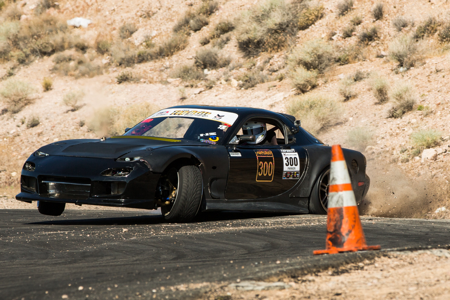 Name: Dana%20Pennington%20Rogue%20Spirit%203%20wheelin_zpspc8zfbcw.jpg
Views: 179
Size: 550.7 KB