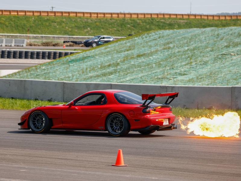 Name:  xuxyfaE.jpg
Views: 550
Size:  70.6 KB