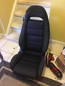 My first venture into Japanese cars..OEM+ 93 RX7 restoration/cleanup thread-qspzdqh.jpg