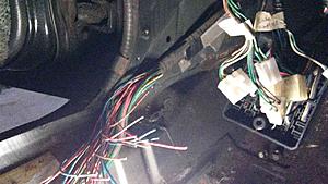 '85 GSL Restomod with Fuel Injection and 6-Speed-wires2.jpg