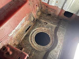 FrankenRex Will Rise: stuffing a GSL-SE into a'79 SA-23q8chal.jpg