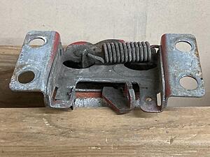 FrankenRex Will Rise: stuffing a GSL-SE into a'79 SA-wlhznbcl.jpg