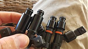FC RX7 Project Car - Street/Time Attack Build-injectors-new-o-rings.jpg