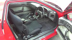 Keeping her looking mint - S4 T2-u36w3kf.jpg