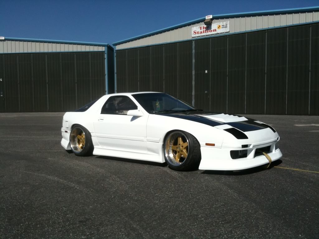 Name:  hanger003.jpg
Views: 813
Size:  117.1 KB