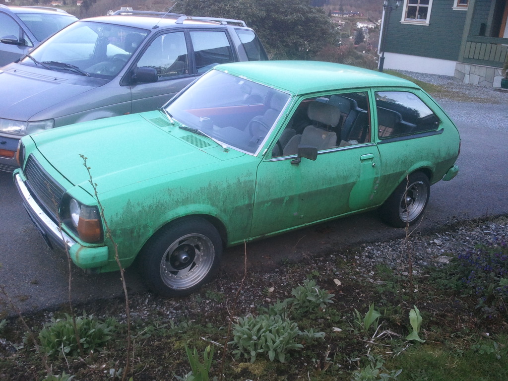 Name:  2012-04-29204348.jpg
Views: 858
Size:  277.7 KB