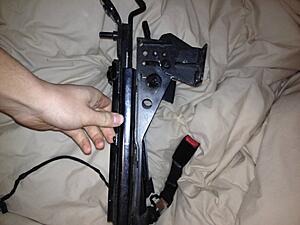 Quick Q on RZ Recaro seat rails-avayo8o.jpg