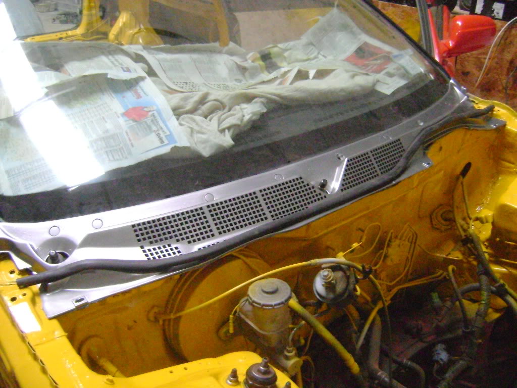 Name:  civicwindow005.jpg
Views: 43
Size:  135.5 KB