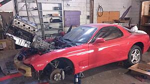 Another V8 RX7!!-aeurxvyl.jpg