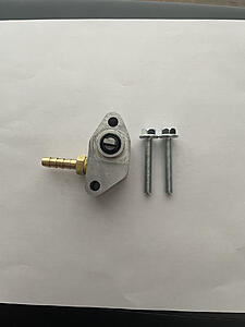 OIL METERING PUMP ADAPTER 1st Gen 13B-photo488.jpg