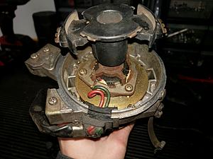 Help me identify this distributor-15088002451057754908743060344040.jpg