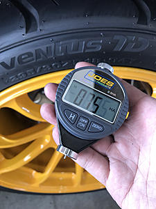 Slick tire hardness by tire durometer-photo504.jpg