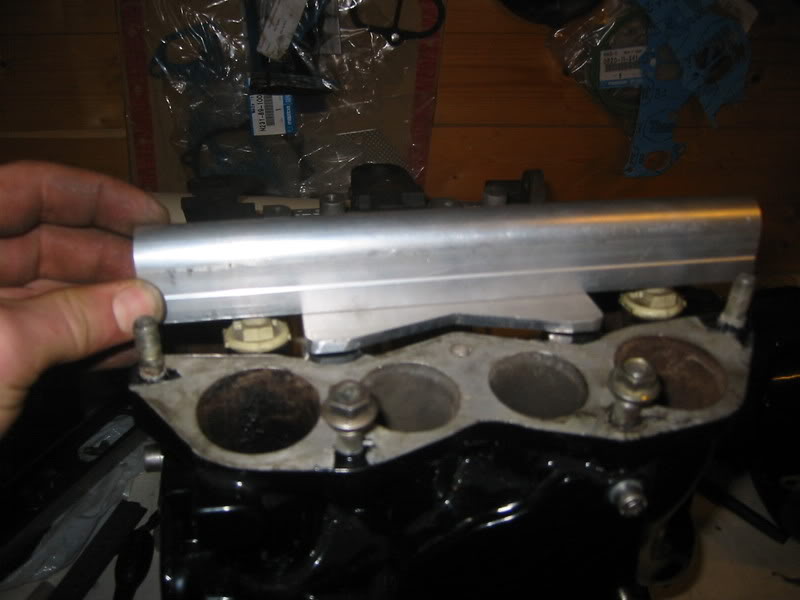 Name: fuelrails001.jpg
Views: 1665
Size: 45.5 KB
