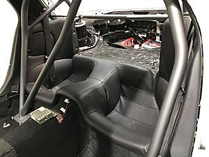 FD 4-POINT bolt-in ROLL BAR-7yx03gq.jpg