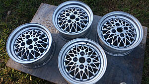 Old guys with 12As club meeting-kpjl800.jpg