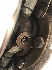 I need a oil restrictor please explain operational difference from -4 to restrictor-okawbje.jpg