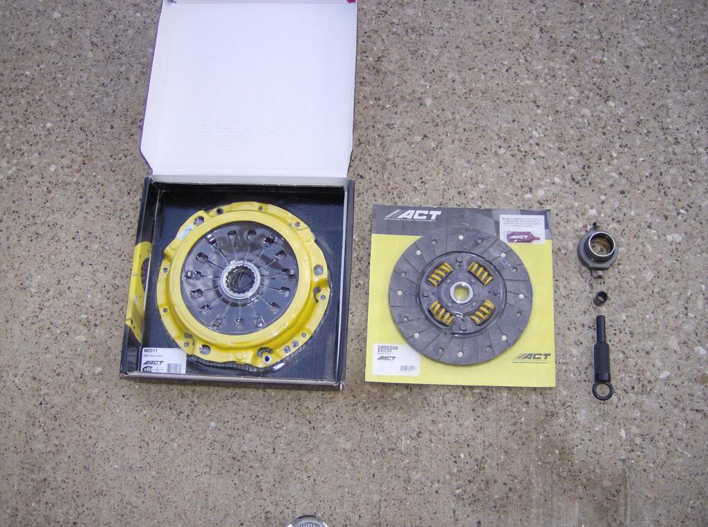 Name: Rebuild-ClutchStuff003_zps652ebca4.jpg
Views: 55
Size: 140.0 KB